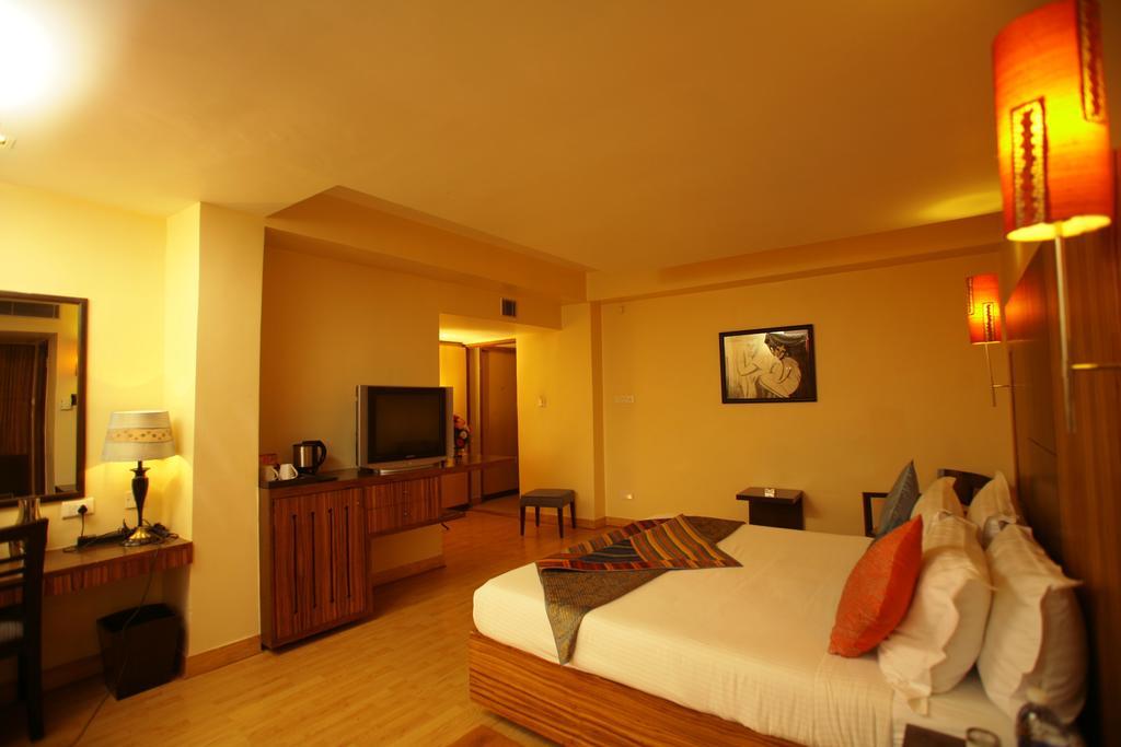​Justa Hyderabad Hotel Bagian luar foto
