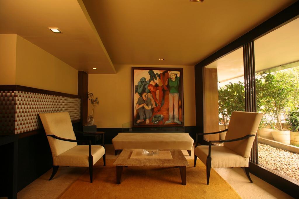 ​Justa Hyderabad Hotel Bagian luar foto