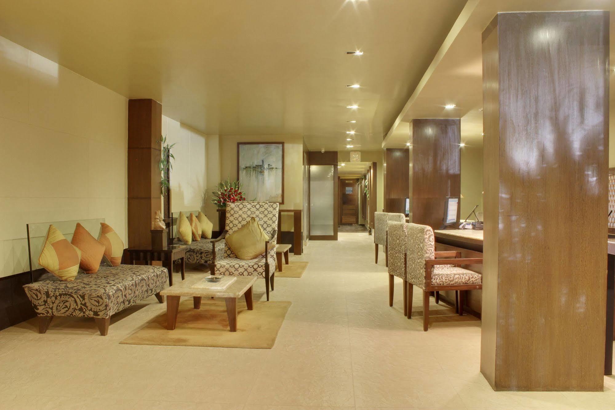 ​Justa Hyderabad Hotel Bagian luar foto